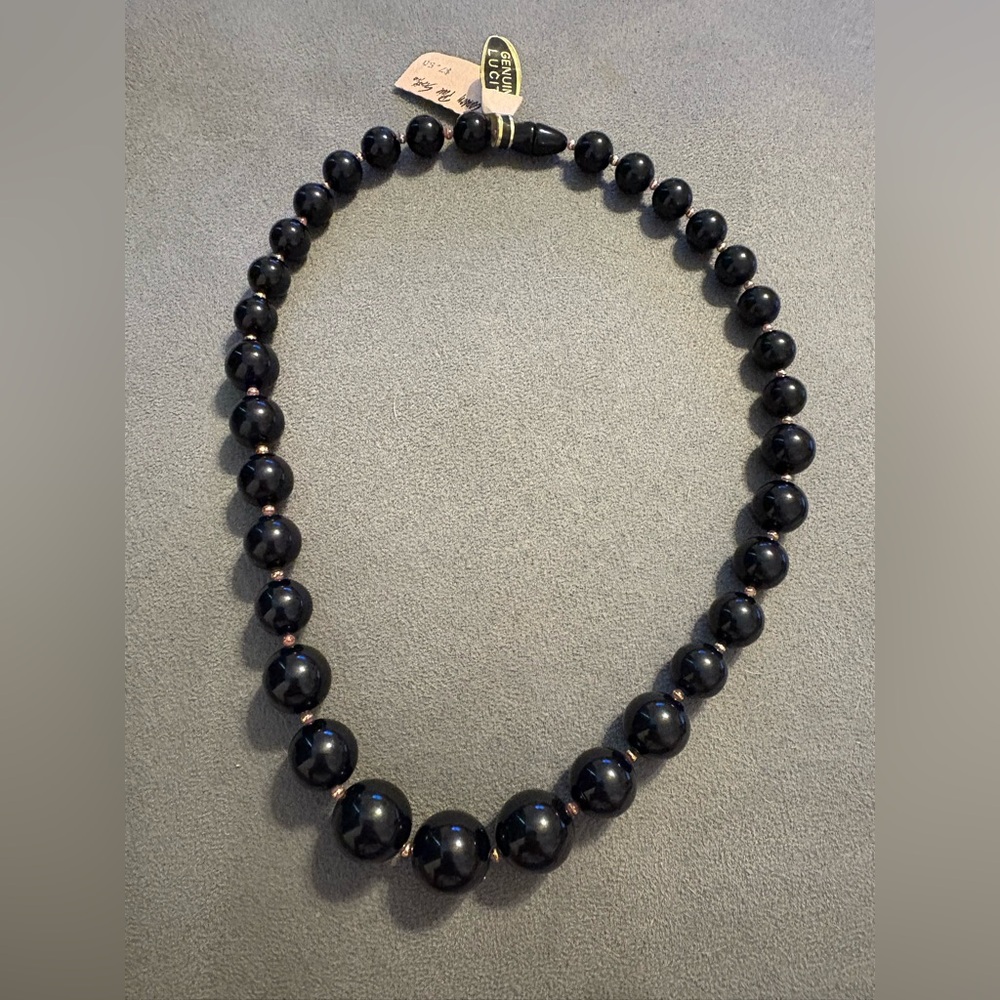 Vintage Genuine Lucite Graduated Bead Necklace 17.75” NEW
